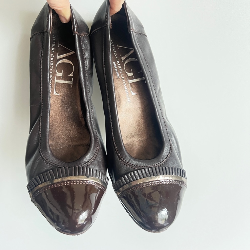 AGL (Attilio Giusti Leombruni) Brown Leather Flats Patent Cap Toe Size EU 38.5